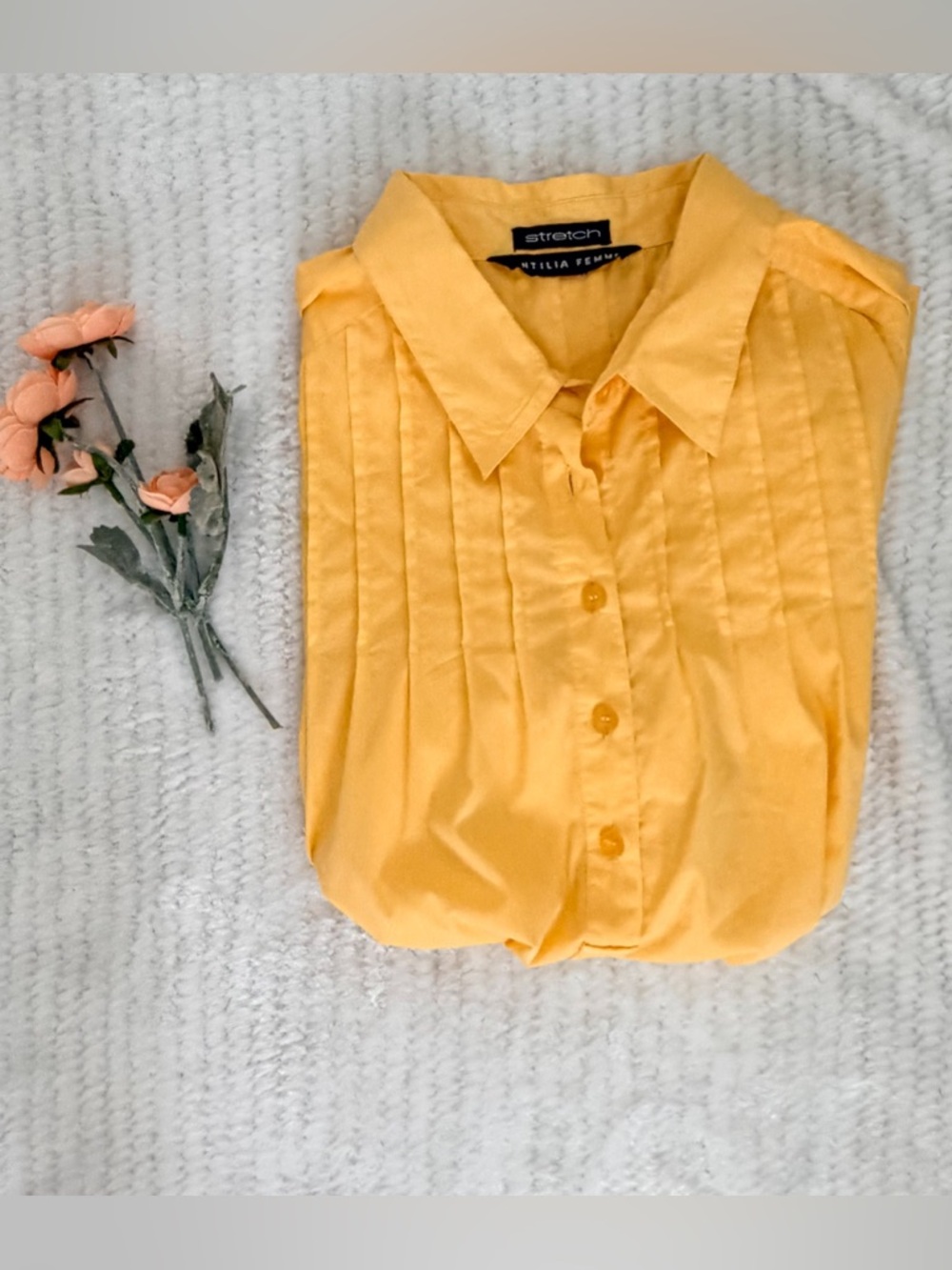 Antilia Femme Yellow Pleated Short Sleeve Blouse Size L Stretchy Material - Picture 10 of 10